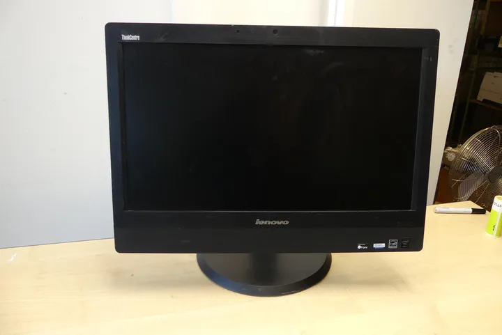 Lenovo ThinkCentre Monitor - All-in-One PC - i3